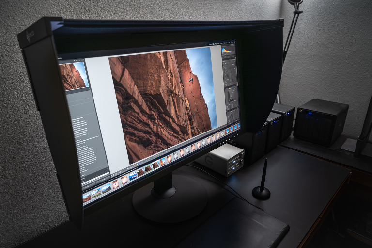 eizo cg 319x